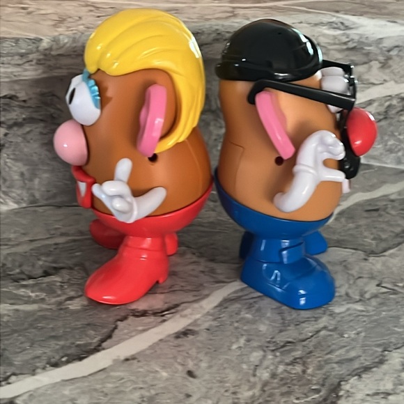 NWOT Mr&Mrs Potato head - Picture 3 of 6